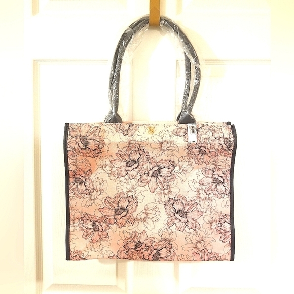 Victoria's Secret Tote Bag - Picture 1 of 4